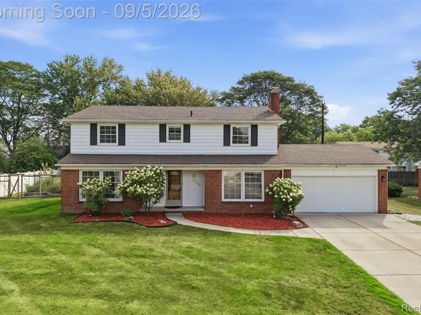 25362 Lyncastle St, Farmington Hills, MI 48336