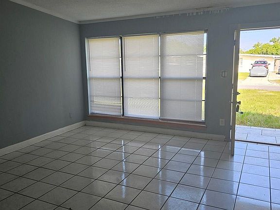 4th image of 117 Aquamarine Ave