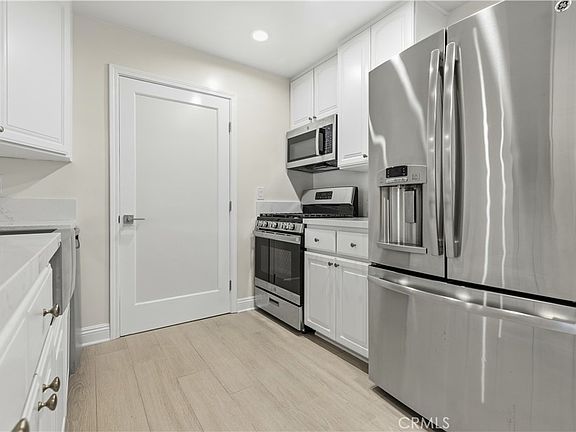 5th image of 2234 Martinique Ln