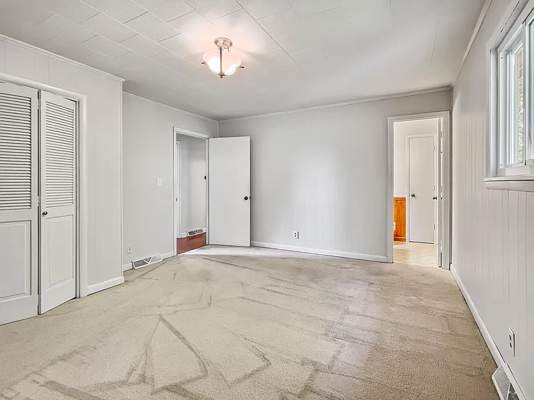 466 Old Eccles Rd — Photo 5