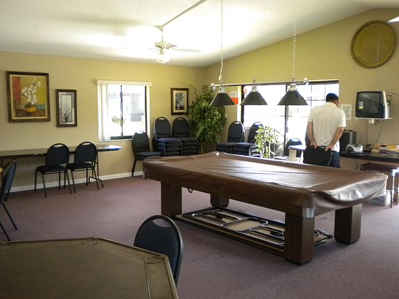 Clubhouse w Pool Table