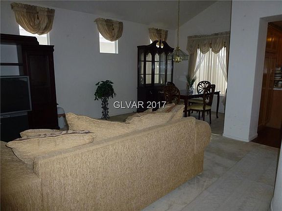 3rd image of 4324 Cinema Ave