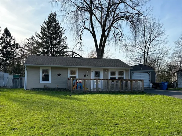309 Snowdale Dr, Syracuse, NY 13209