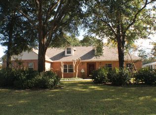 4693 Lovegrass Ln, Crestview, FL 32539