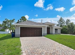 3200 41st St W, Lehigh Acres, FL 33971