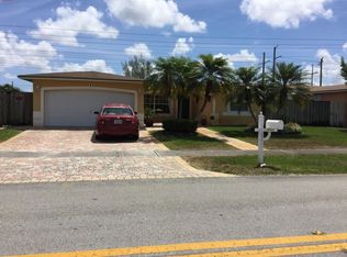 1821 NW 93rd Ave, Pembroke Pines, FL 33024