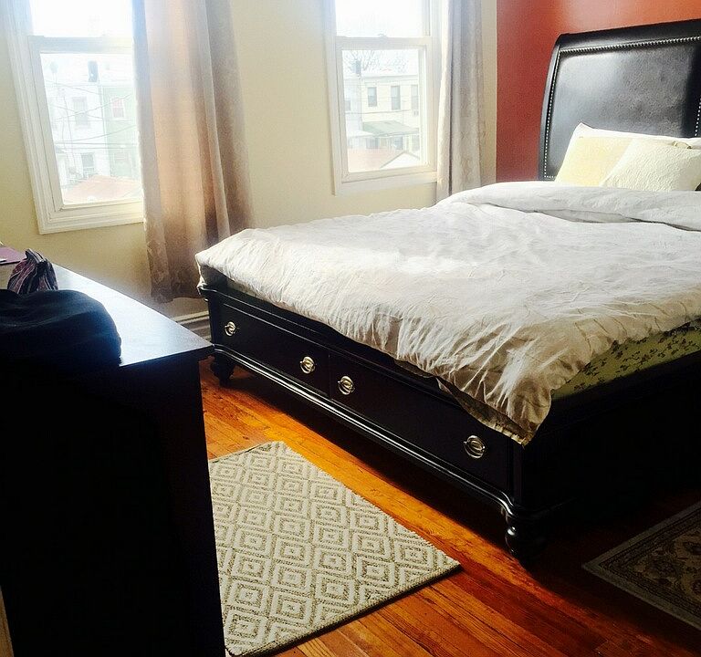 2nd image of 111 St 109 Ave #1