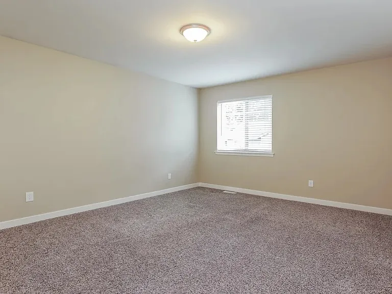 712 90th St SW — Photo 13