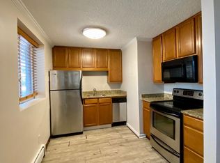 500 Ridgewood Ave APT 105, Minneapolis, MN 55403
