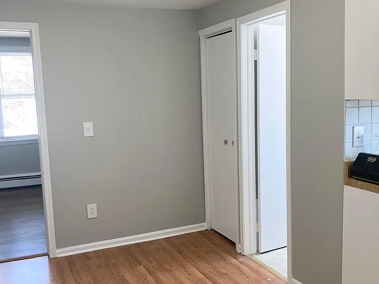 2034 John R Rd #8 — Photo 6