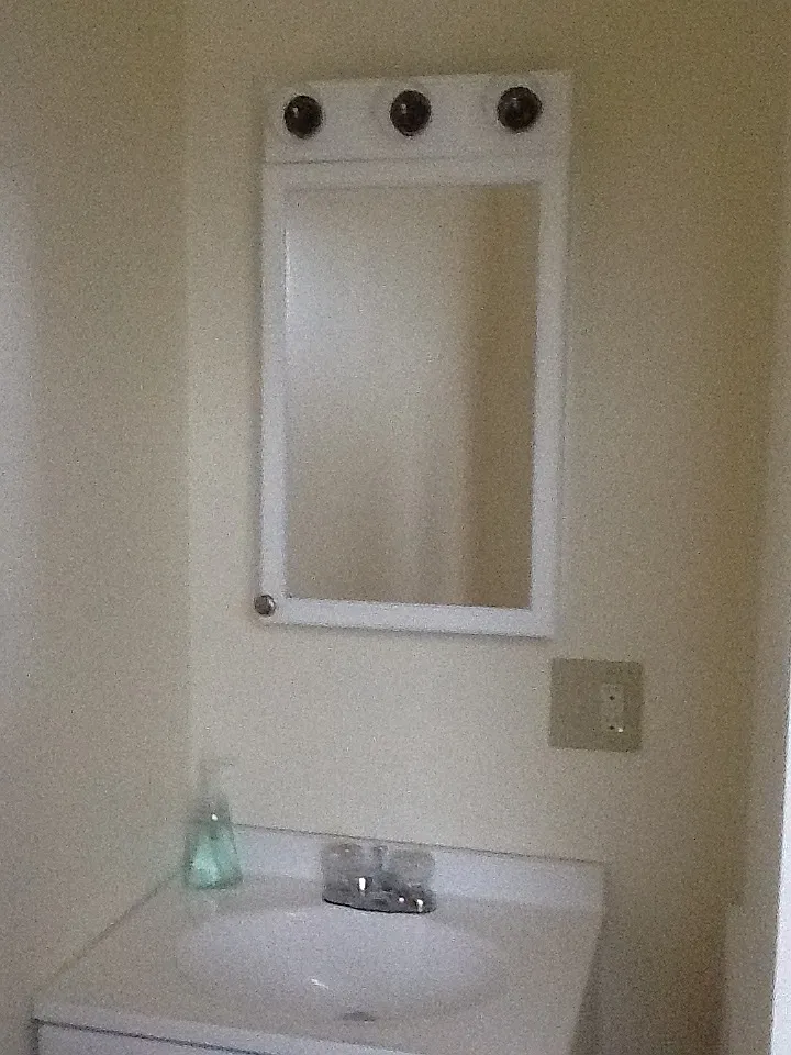 1 bed, 800 sqft, $1,800 — Photo 3