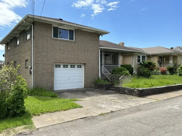 13 Schoen St, Mc Kees Rocks, PA 15136