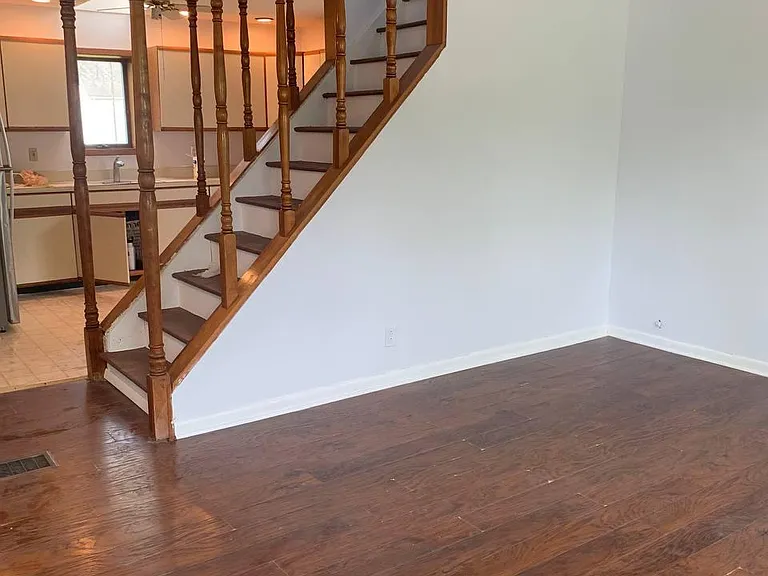 11 Pelham Ave — Photo 7