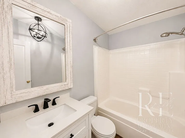 548 Arnold Ave E — Photo 16