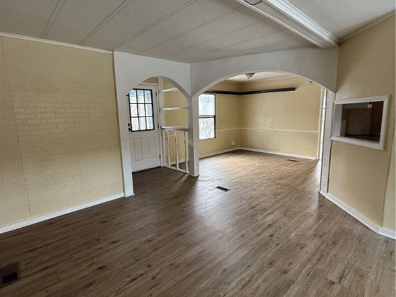 5th image of 4939 Meads Creek Rd