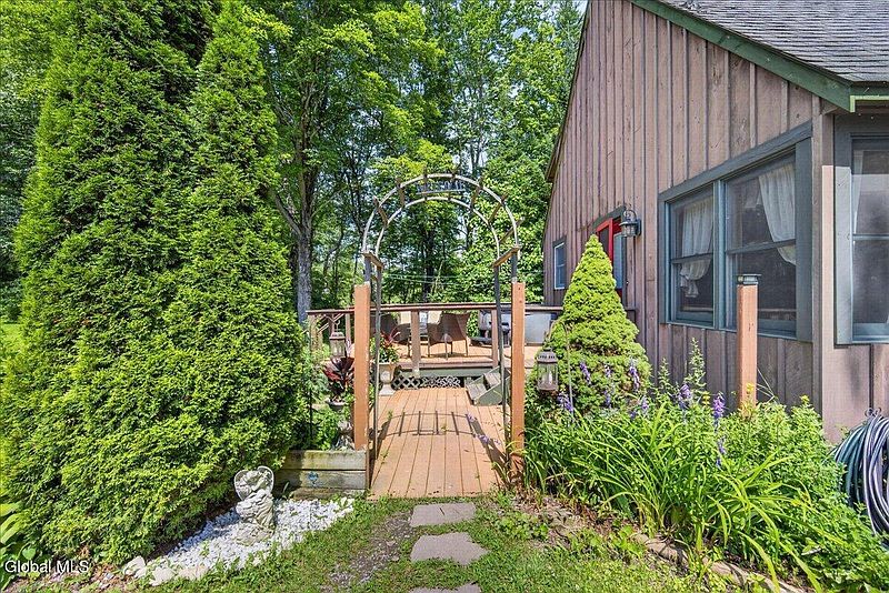 2nd image of 5137 Crooked Street