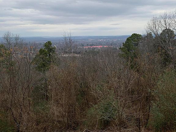 5th image of 2103 Skyline Dr