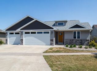 2510 Fraser Dr, Oshkosh, WI 54904