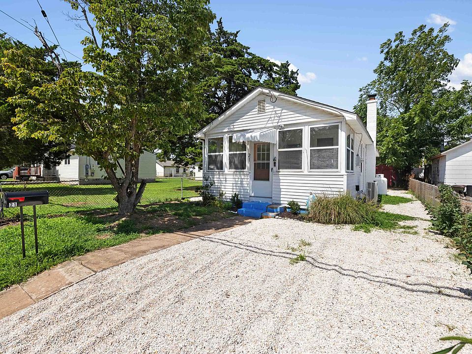 1st image of 21 Woodland Ave