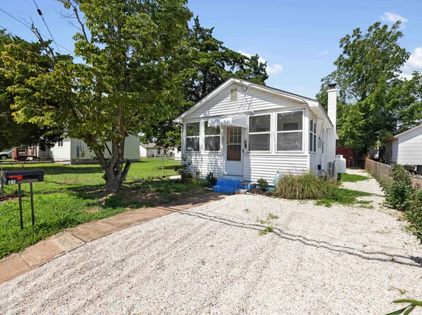 21 Woodland Ave, Villas, NJ 08251