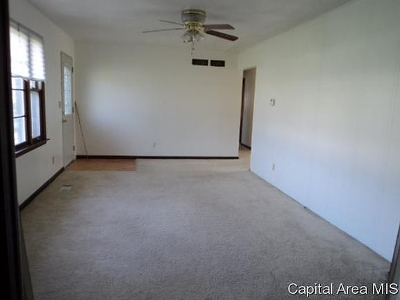 2nd image of 106 Rhode Is