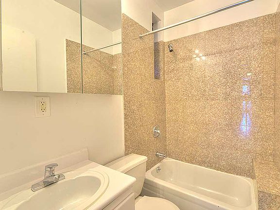 5th image of 7 Carmine St APT 20