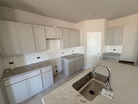 4th image of 119 Branchwood Path