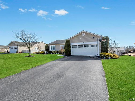 3rd image of 191 Flower Road