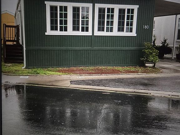 2nd image of 320 N Park Vis #180