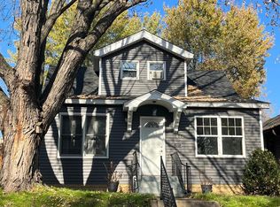 1091 Wakefield Ave, Saint Paul, MN 55106