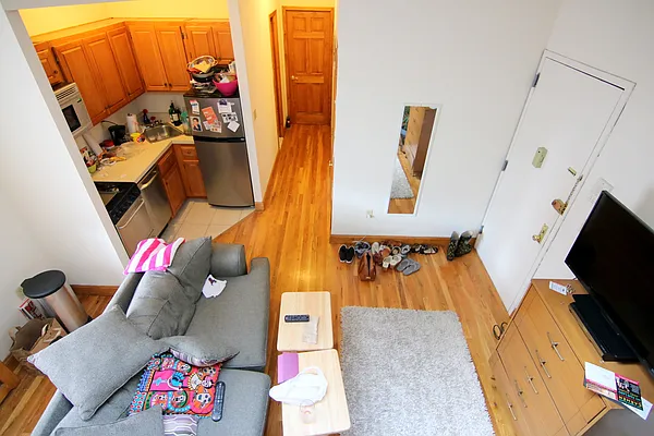 Rented by JK Dansar Corp | media 53