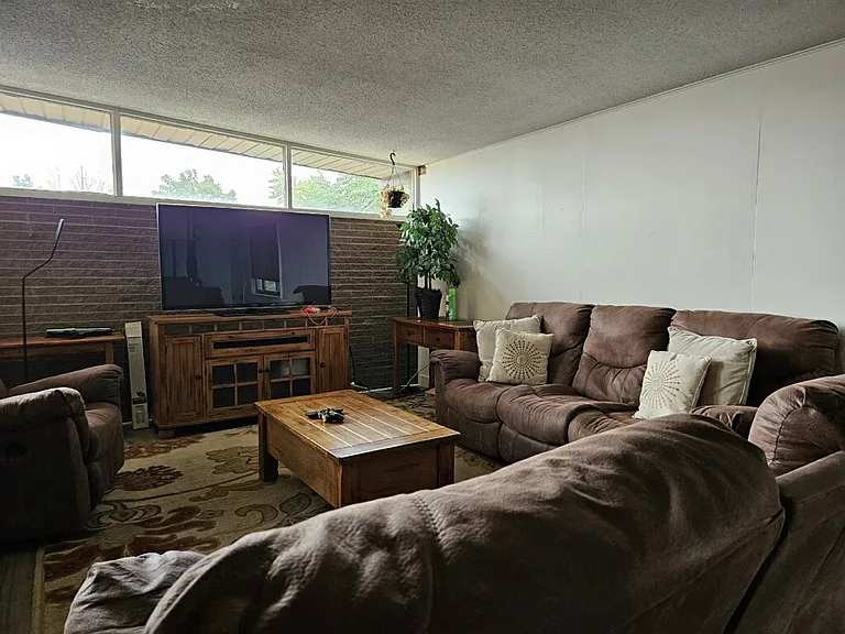 8691 McElwain Blvd — Photo 1