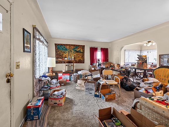 3rd image of 1055 Tracy St