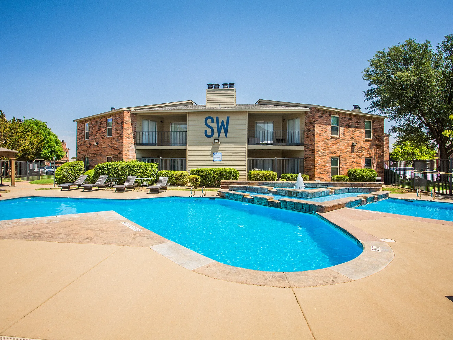 Saddlewood Apartments — Photo 1