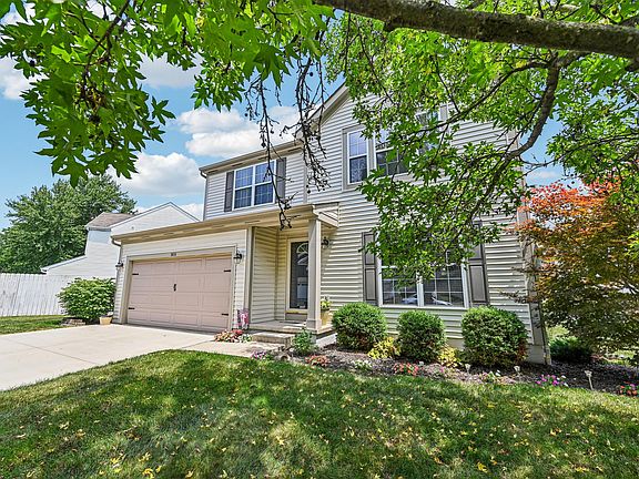 3rd image of 1611 Meadowlark Ln