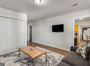 6752 Holiday Point, Buford, GA 30518