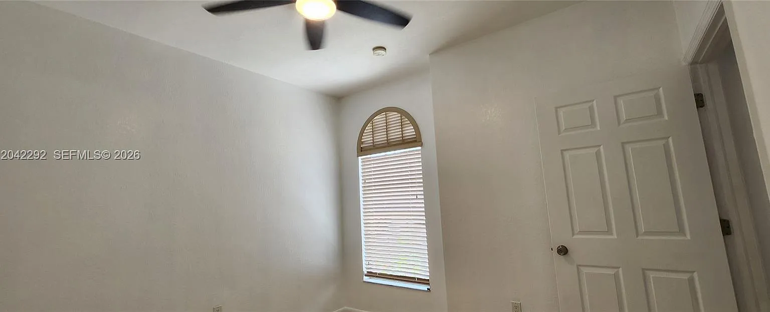 3 bed, 1308 sqft, $2,800 — Photo 4