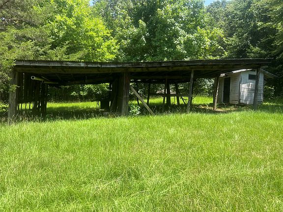 4th image of County Road 44400 #4