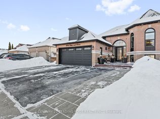 1814 Edenwood Dr, Oshawa, ON L1G 7Y4