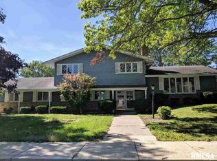 6905 N Saint Marys Rd, Peoria, IL 61614