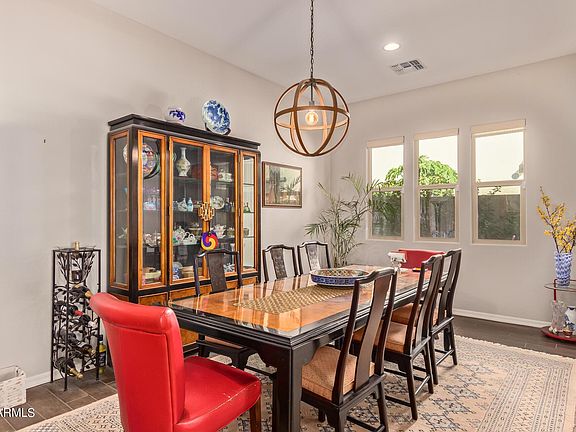 5th image of 1115 E Knightsbridge Way