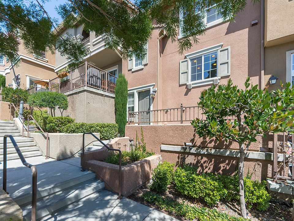 1st image of 553 Adeline Ave