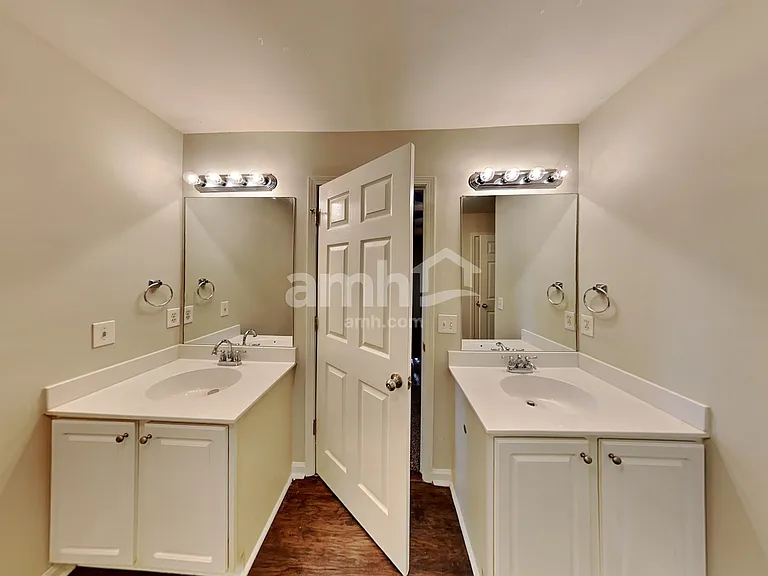 5 Horseshoe Ln — Photo 13