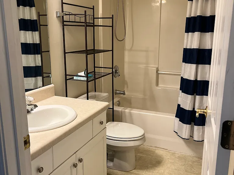 Full bath up stairs