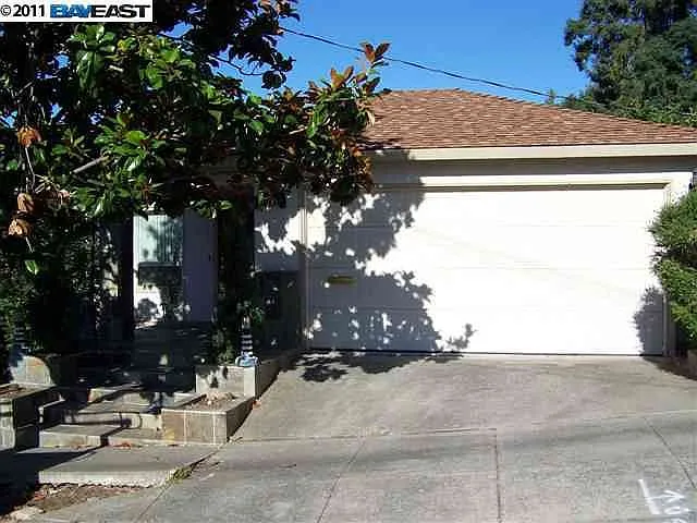 18055 Redwood Rd photo 1