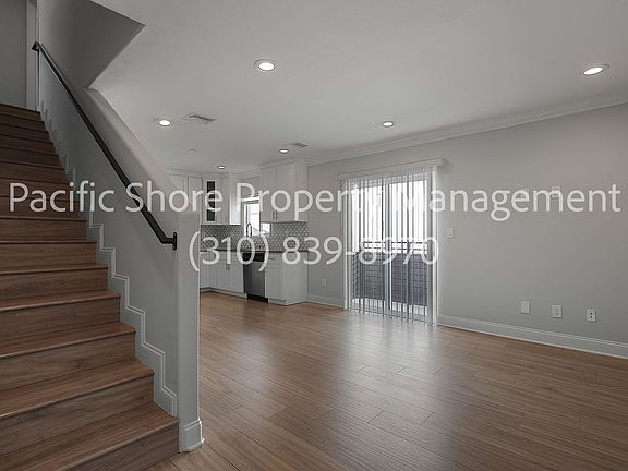 2nd image of 7205 S La Cienega Blvd #7207-1/2