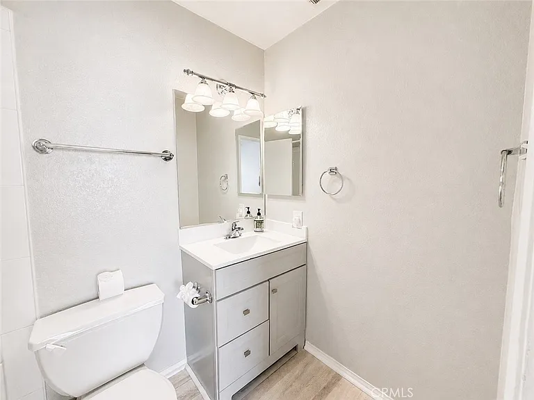 10655 Lemon Ave #202 — Photo 11