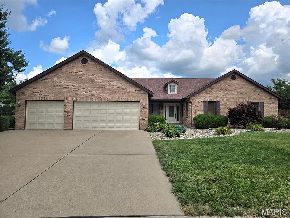 1st image of 10 Evergreen Ct