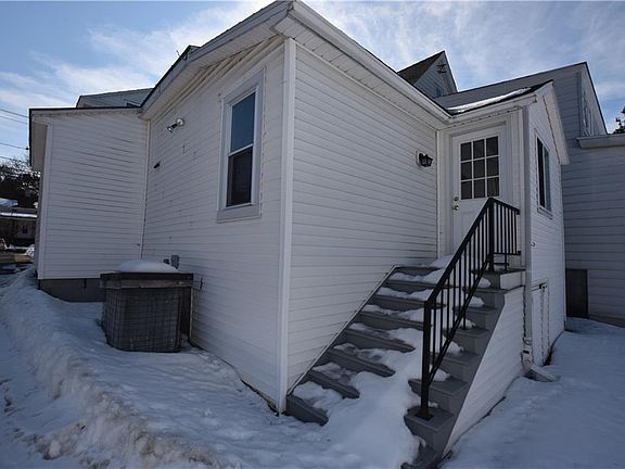 3rd image of 408 Main St