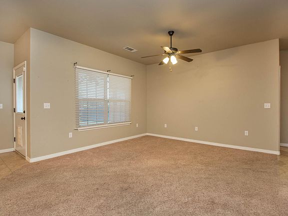 4th image of 2431 17th Ave